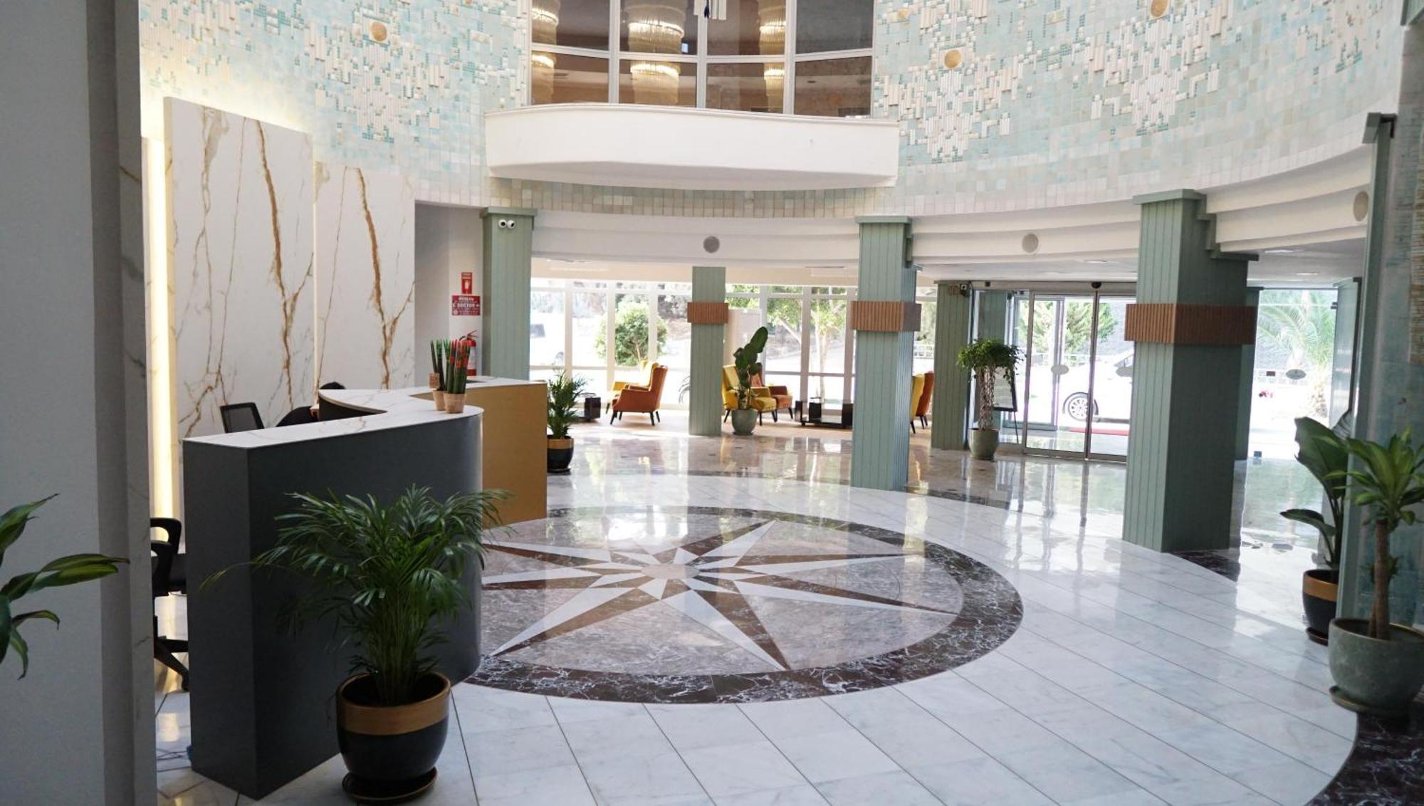 קוסדסי Ada Newday Resort Hotel מראה חיצוני תמונה